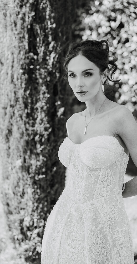 Porträt der Braut in der Hochzeitslocation Weingut Mussler in der Pfalz